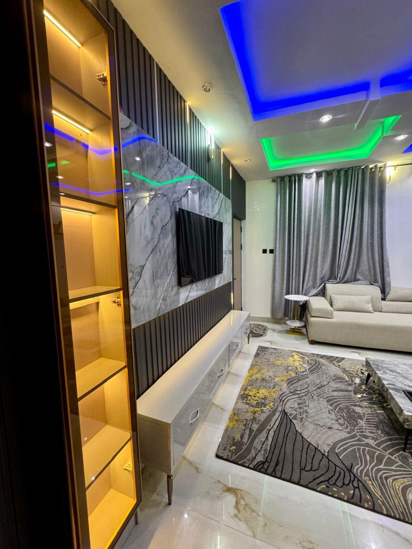 One Bedroom and Parlor