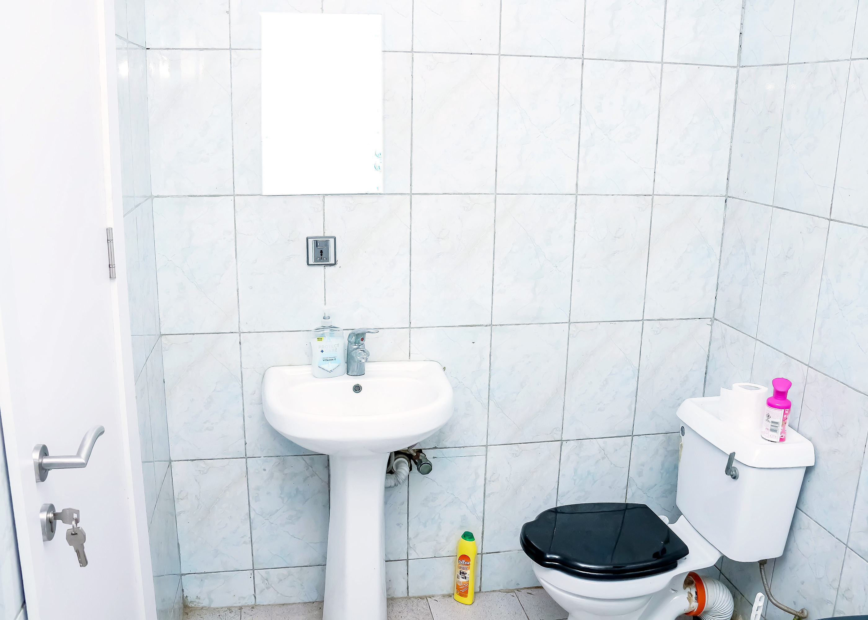 Spacious 3-Bedroom Duplex in Lagos photo 8