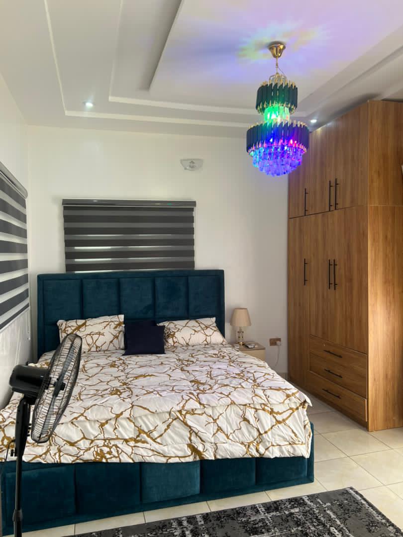 3-BEDROOM APARTMENT FOR SHORT LET photo 3