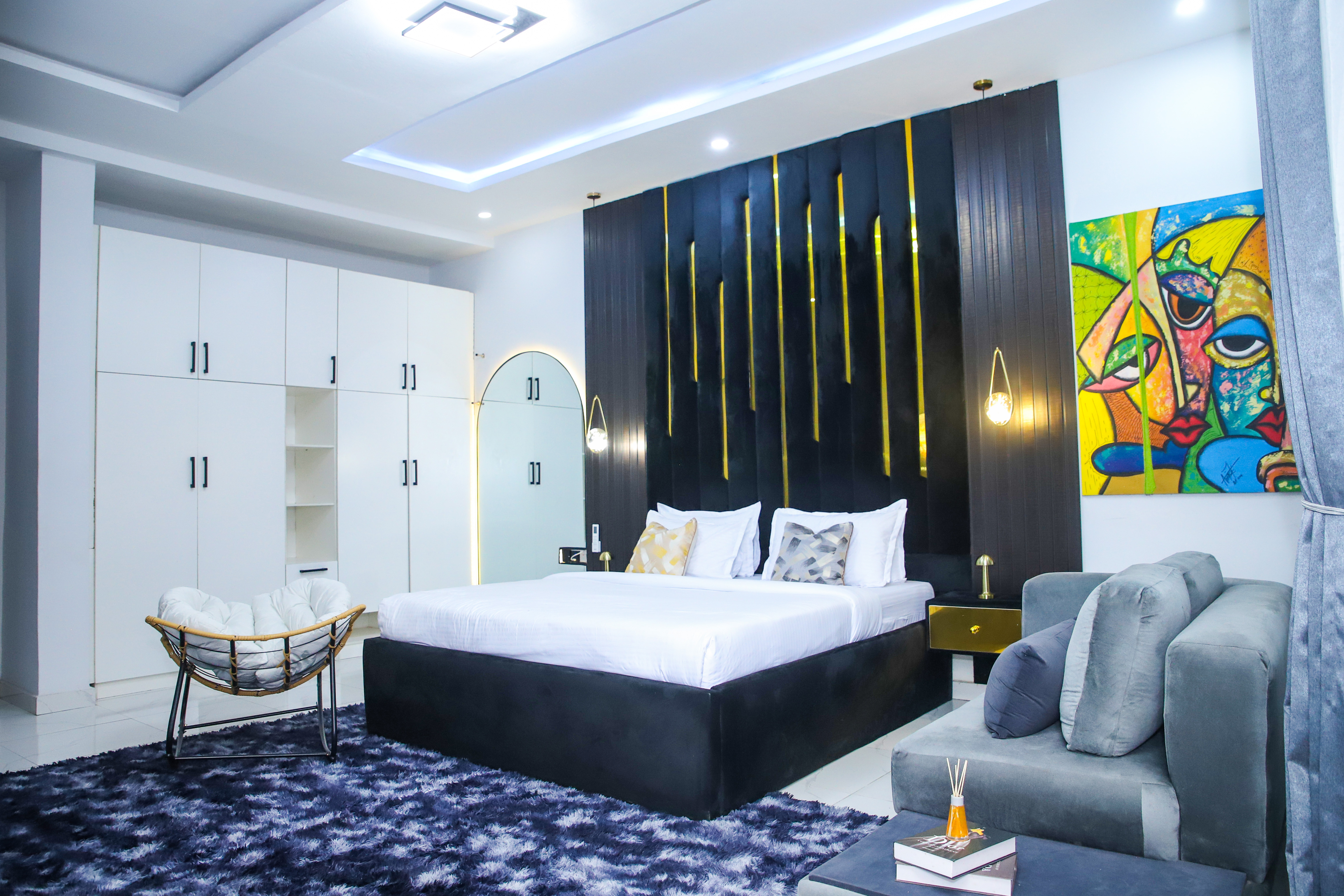 Luxury 4-Bedroom Duplex - Your Perfect Home Away From Home photo 6