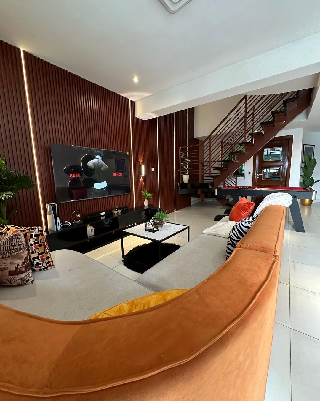 Santa Maria. My *Luxury 2 bedroom Maisonette* with ps5, swimming pool, gym,snooker board, table tennis is available for bookings photo 2