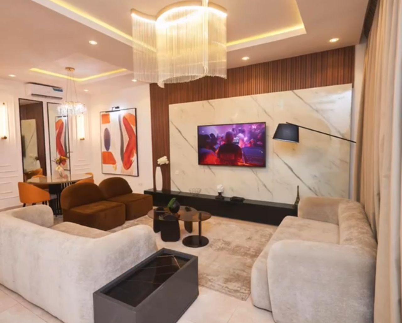 spacious apartment photo 3