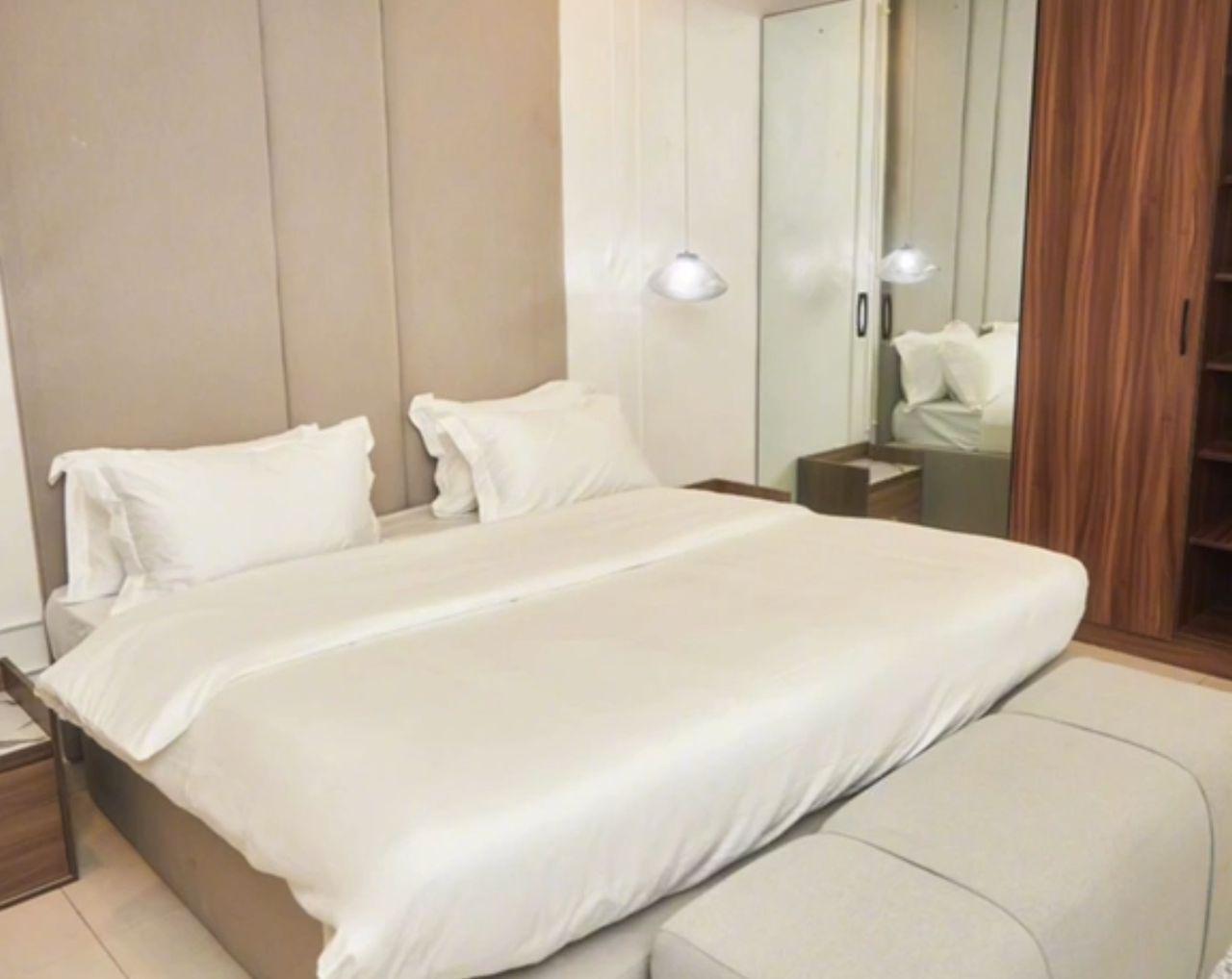 spacious apartment photo 5