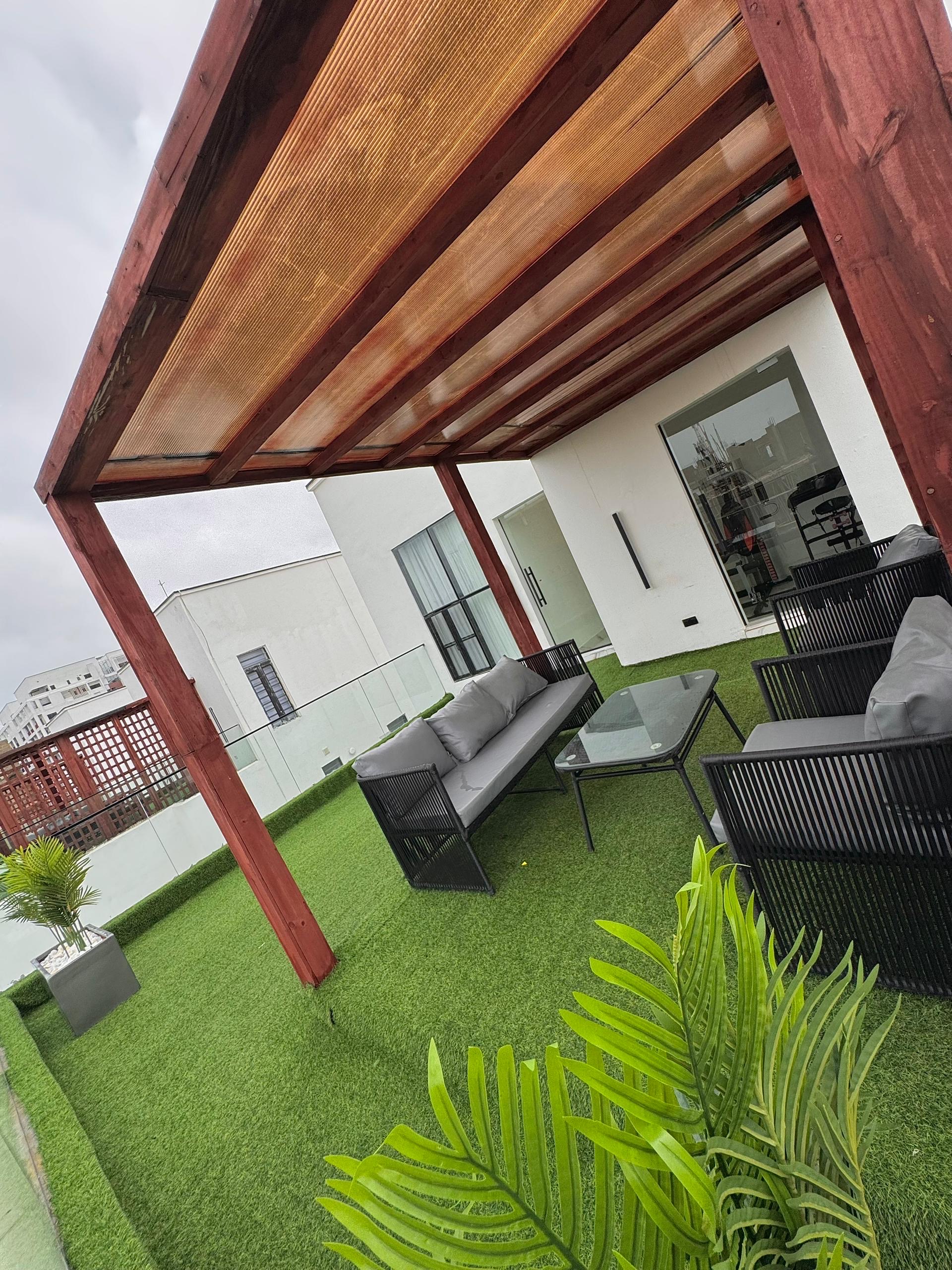 LUXE 6-BEDROOM DUPLEX APARTMENT photo 15