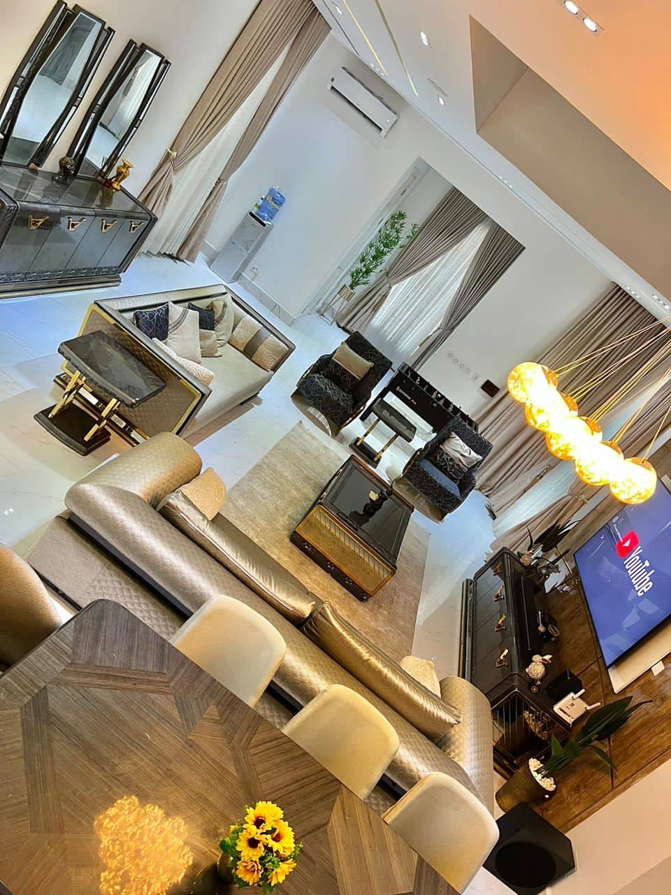 LUXE 5-Bedroom DUPLEX IN LEKKI, PHASE ONE photo 3