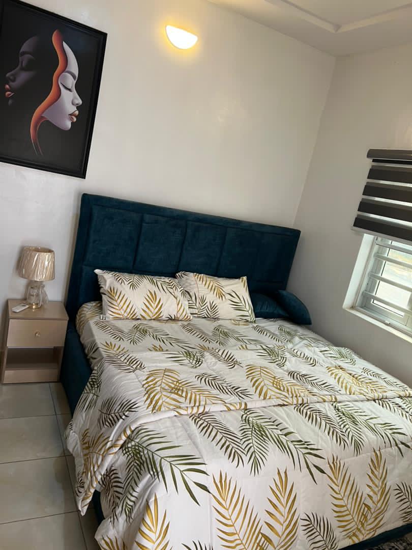 3-BEDROOM APARTMENT FOR SHORT LET photo 5