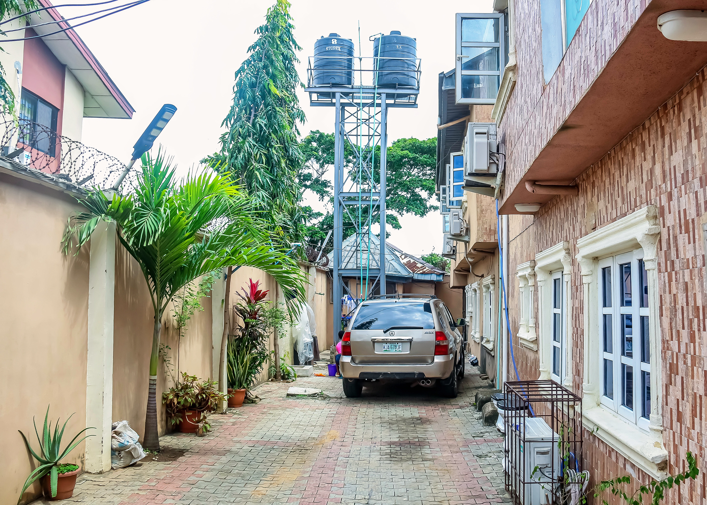Spacious 3-Bedroom Duplex in Lagos photo 17